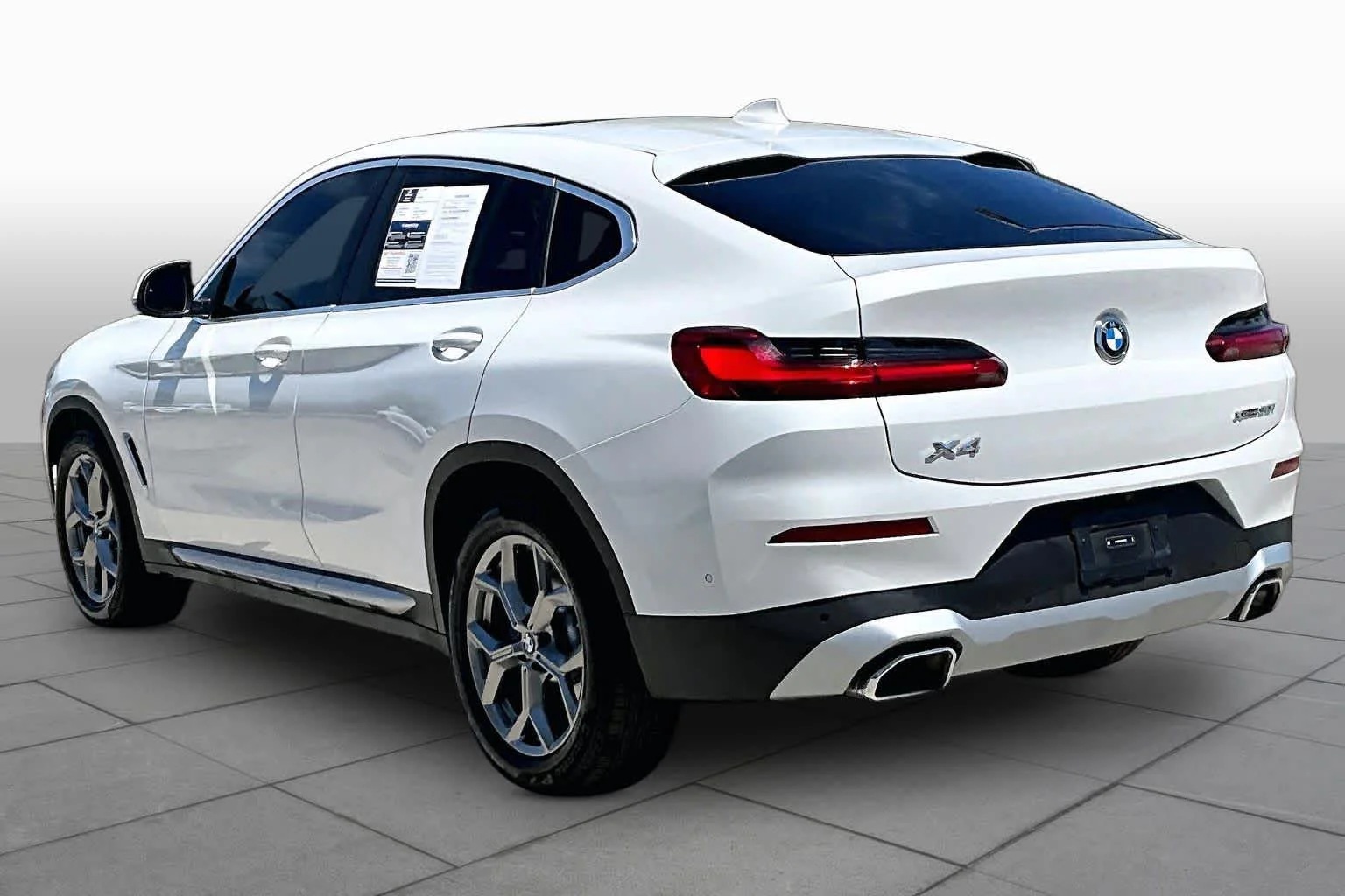 Used 2024 Alpine White BMW xDrive30i image 22