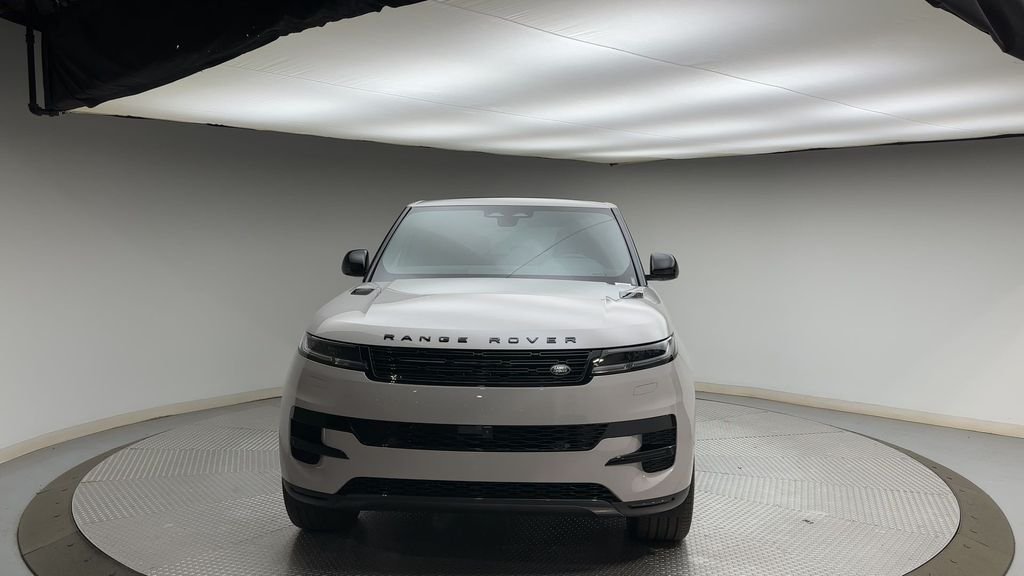 New 2026 Borasco Grey LAND ROVER SE image 7