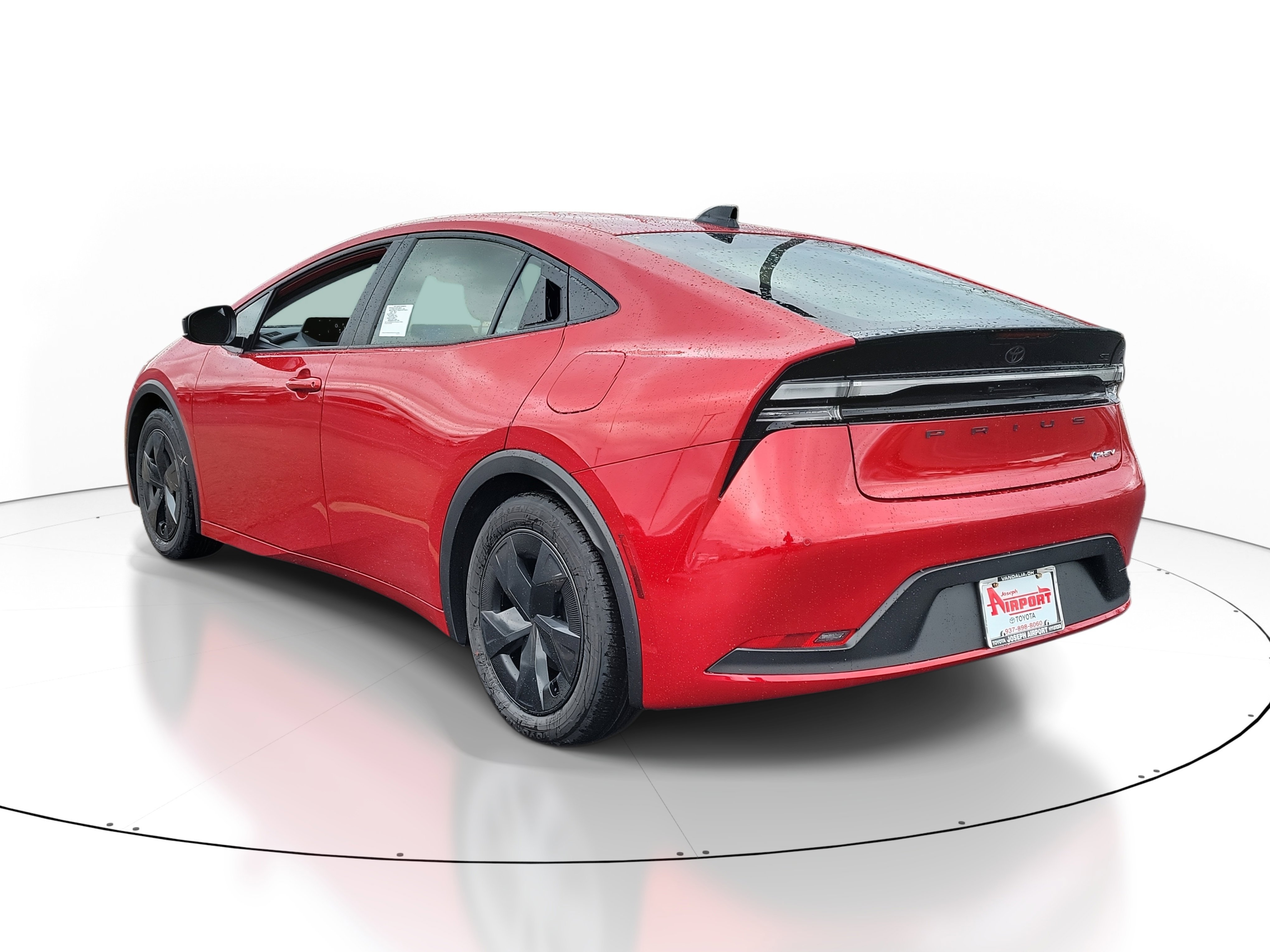 New 2026 Supersonic Red <sup>1</sup> Toyota  SE image 3