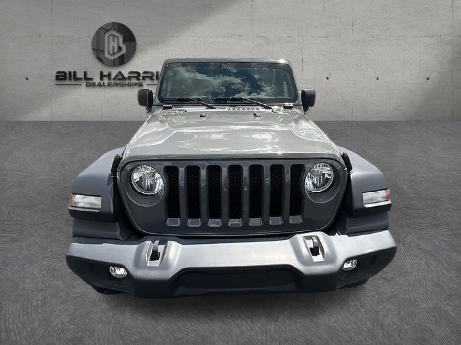 Used 2021 Gray Jeep Unlimited Sport image 2