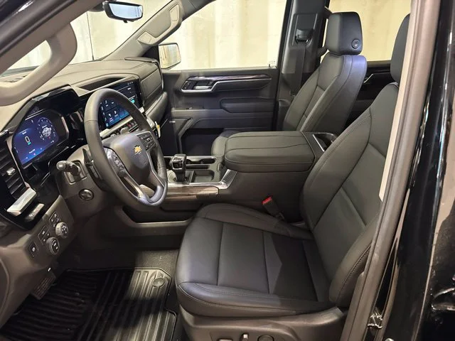 2026 Chevrolet Silverado 1500 LTZ - Photo 10