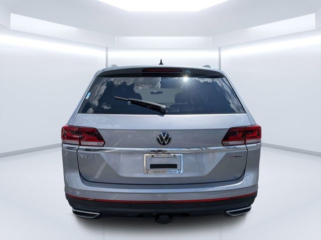 Certified Used 2022 Silver Volkswagen SEL image 3
