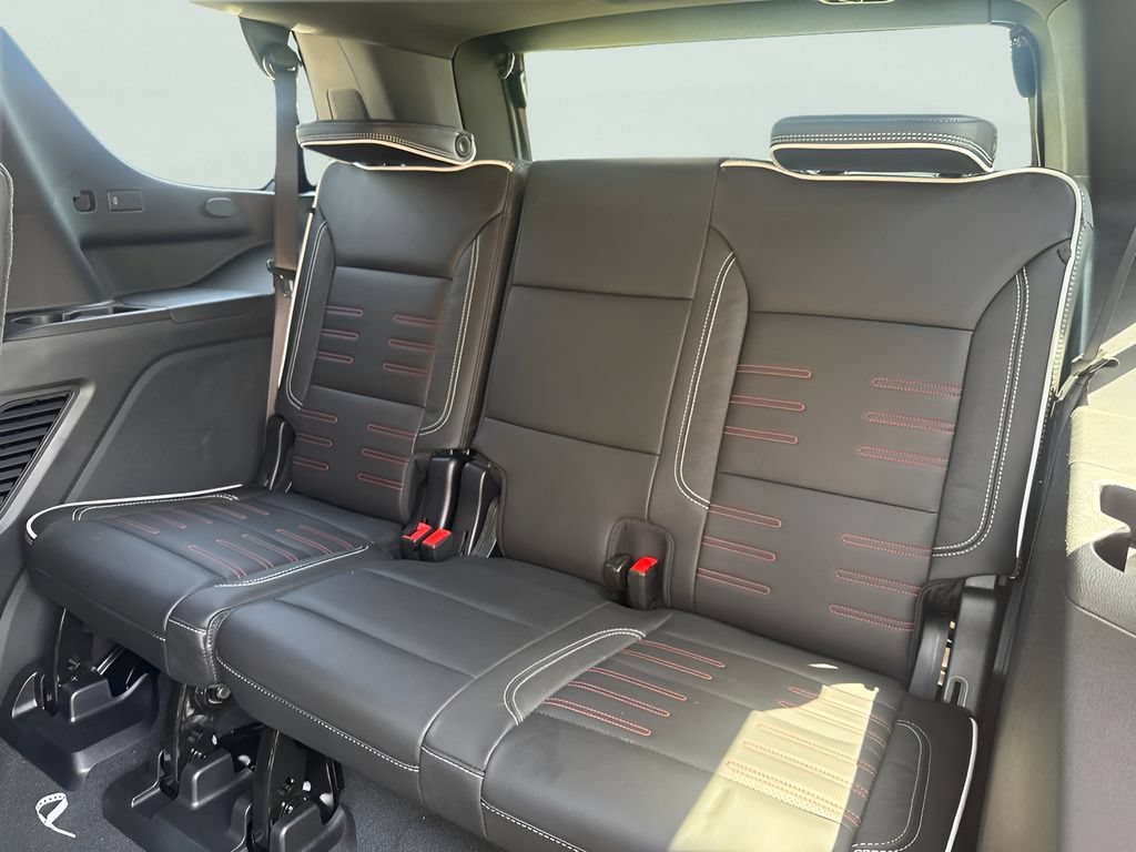2026 GMC Yukon AT4 Ultimate - Photo 23