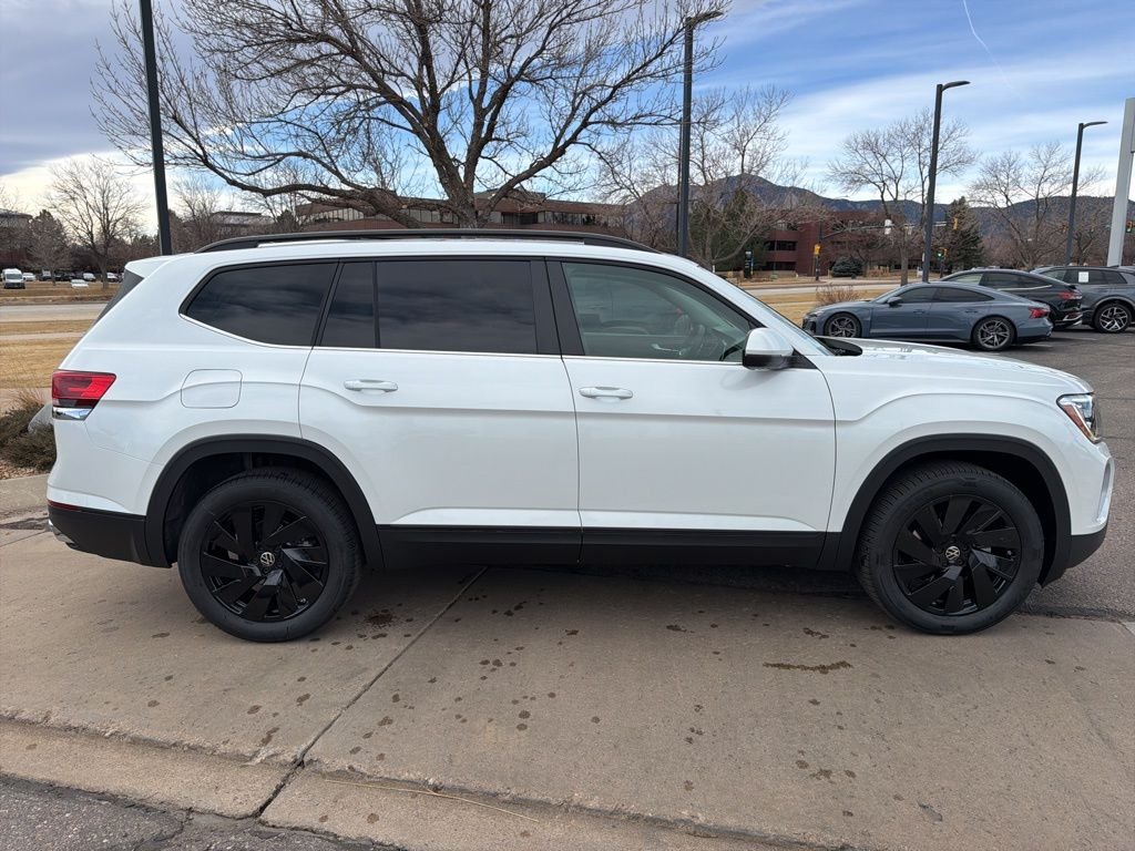 New 2026 Opal White Pearl Volkswagen SE w/Technology image 6