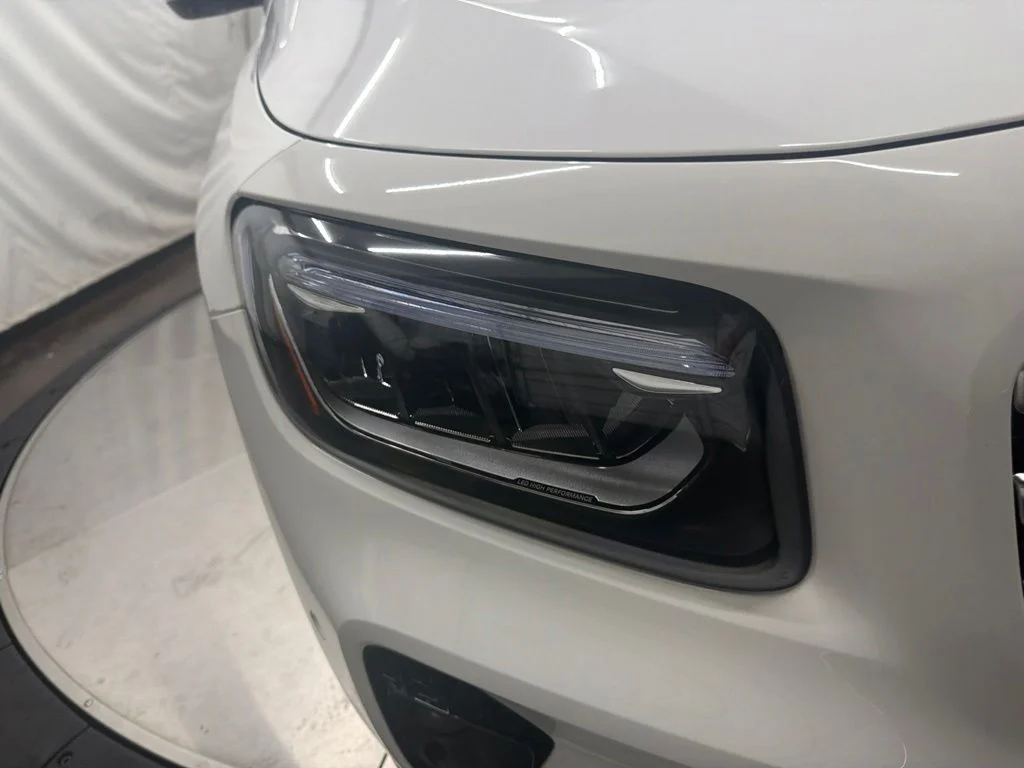New 2026 White Mercedes-Benz GLB 250 image 10