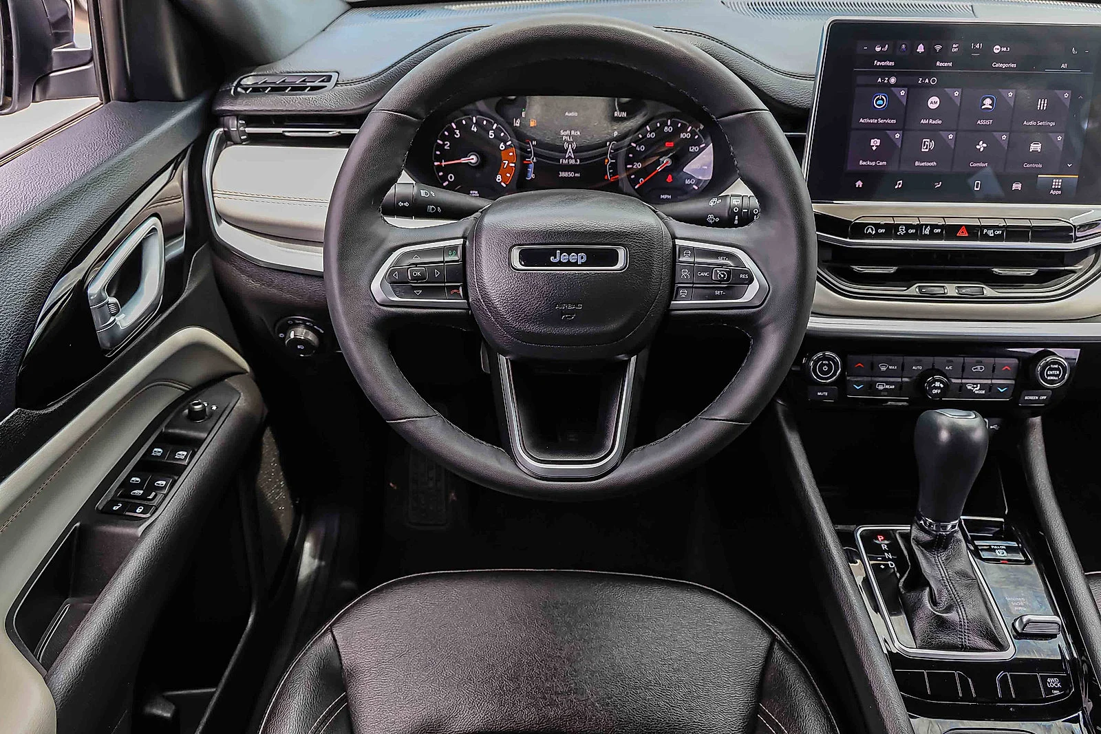 2025 Jeep Compass Limited - Photo 16