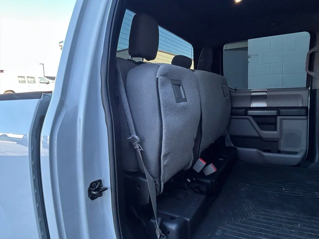 Used 2018 Oxford White Ford XLT image 24