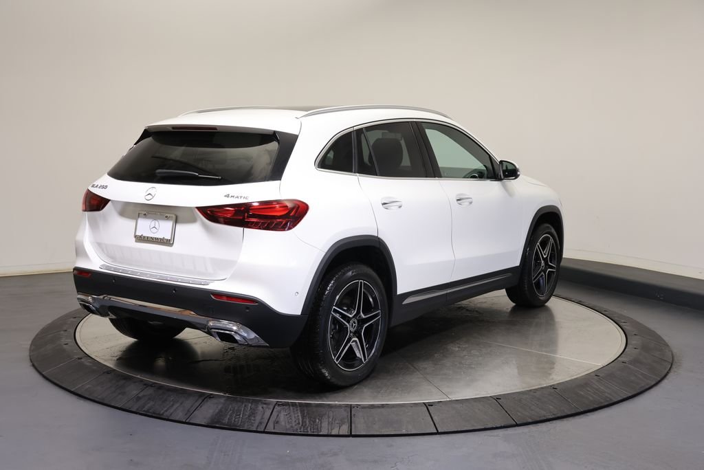 New 2026 Polar White Mercedes-Benz GLA 250 image 7