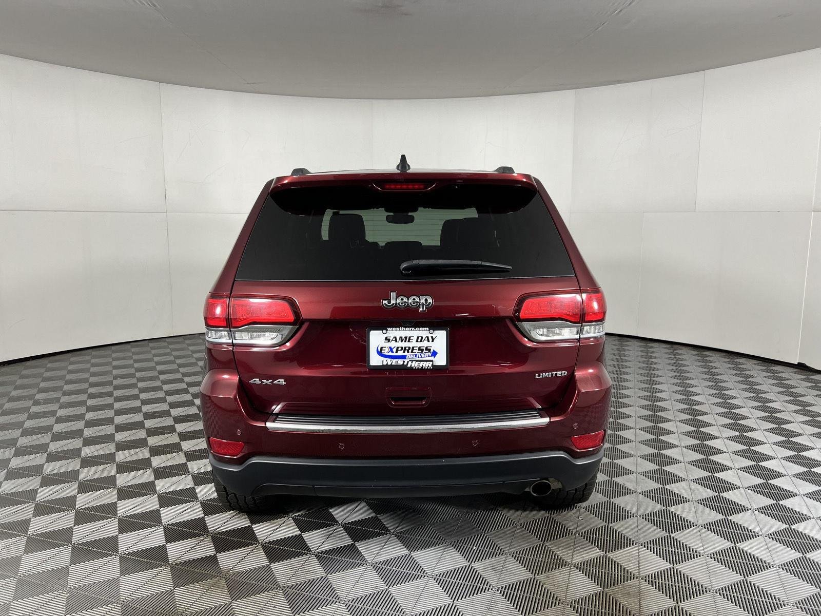 Used 2022 Velvet Red Pearlcoat Jeep Limited image 8