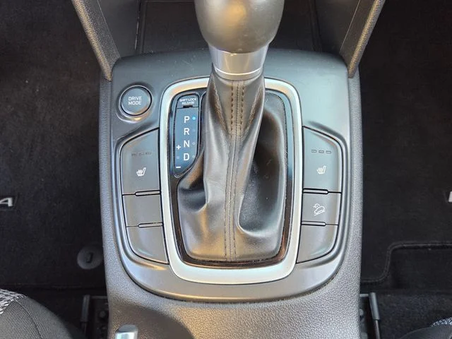 Used 2019 Silver Hyundai SEL image 18