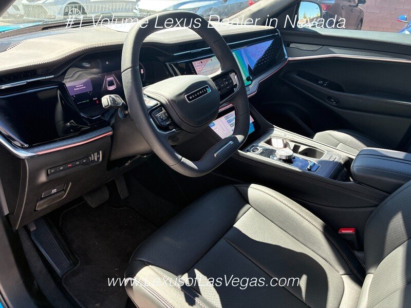 Used 2025 Blue Pearl Jeep Limited image 4