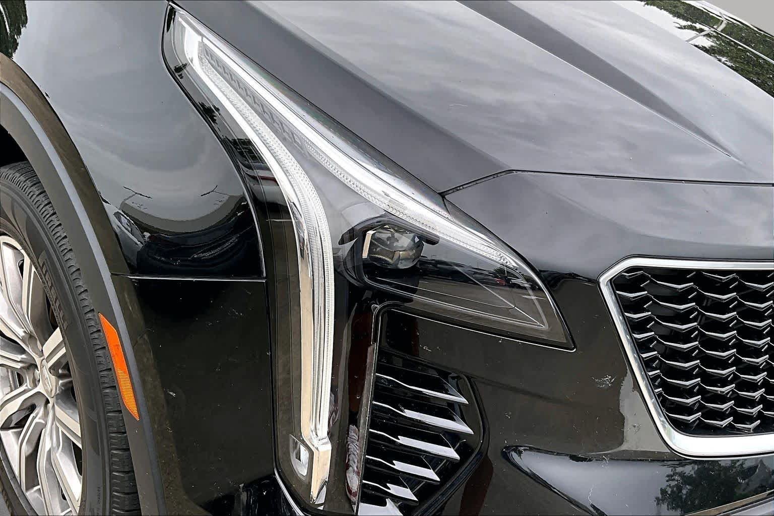 Used 2019 Stellar Black Metallic Cadillac FWD Sport image 26
