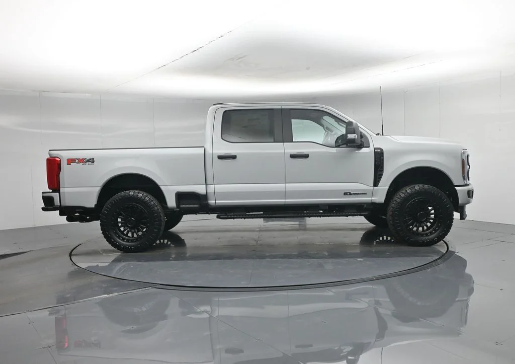 New 2026 Avalanche Ford XL image 25