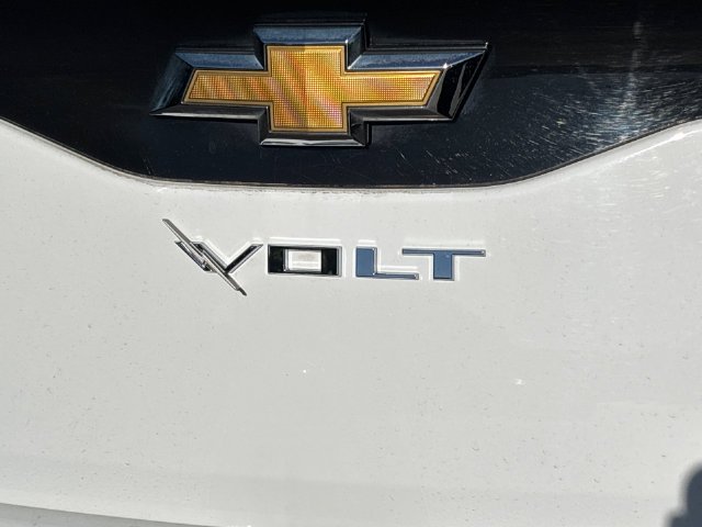 Used 2017 White Chevrolet LT image 10