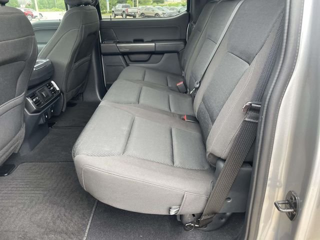 Used 2023 Silver Ford XLT image 8
