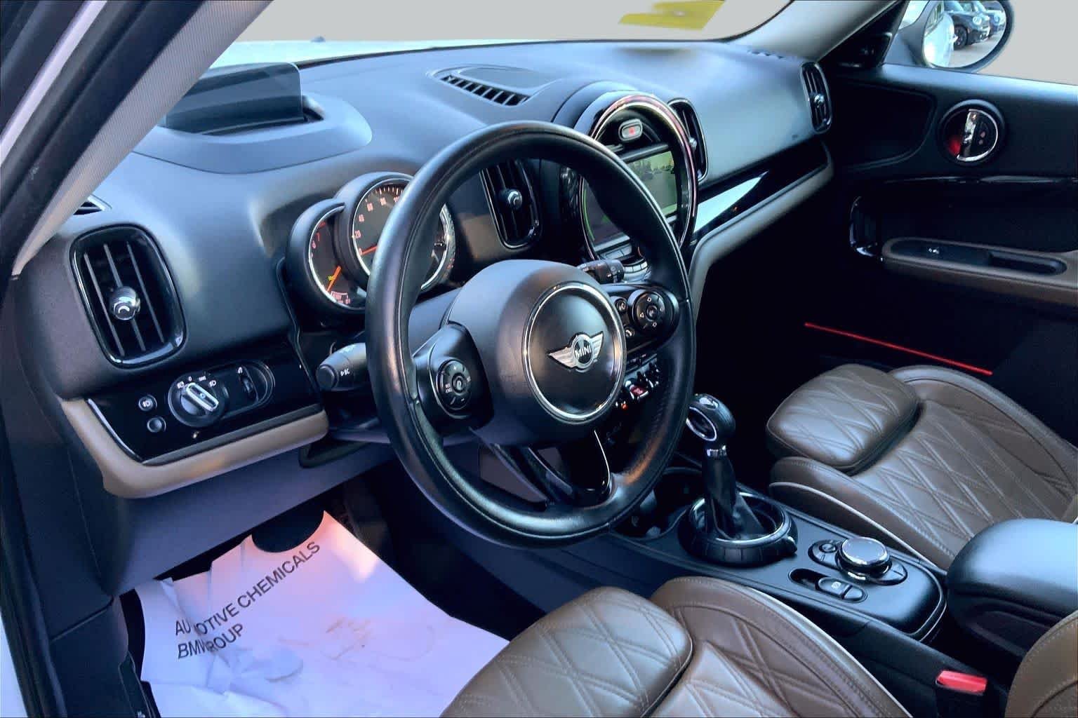 Used 2017 Light White MINI Cooper S image 17