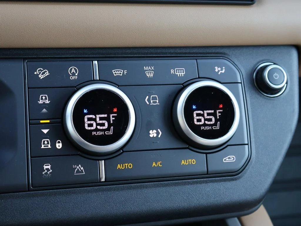 2025 Land Rover Defender V8 - Photo 26