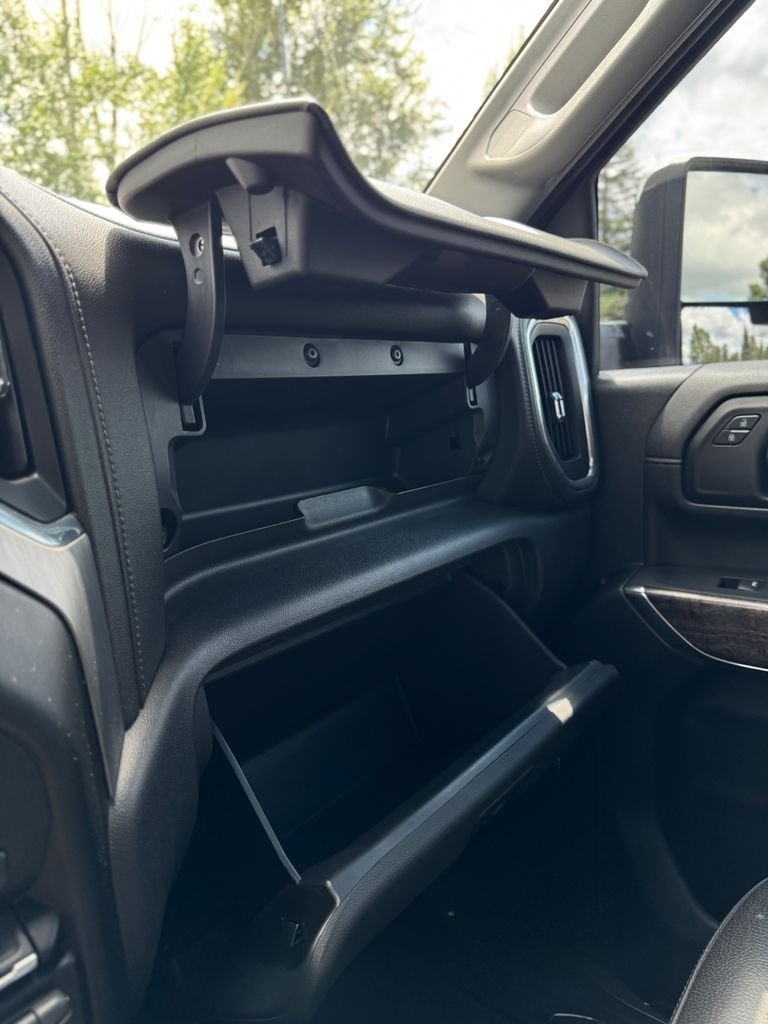 Used 2022 Ebony Twilight Metallic GMC Denali image 35