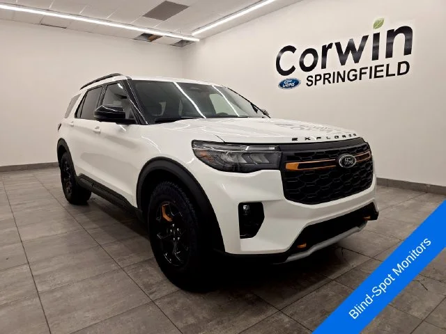 New 2026 Star White Metallic Tri-Coat Ford Tremor® image 7