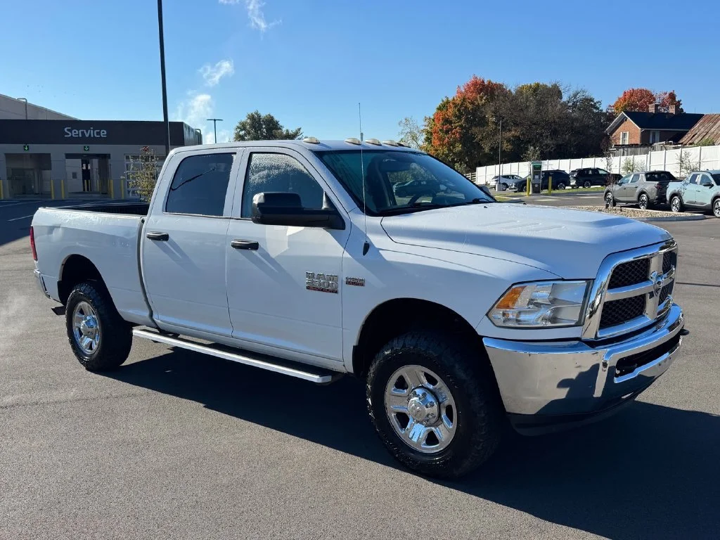Used 2016 White Ram Tradesman image 2