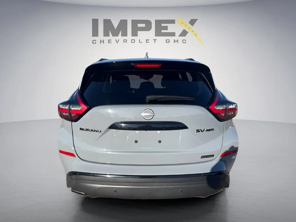 Used 2024 Gray Nissan SV image 4