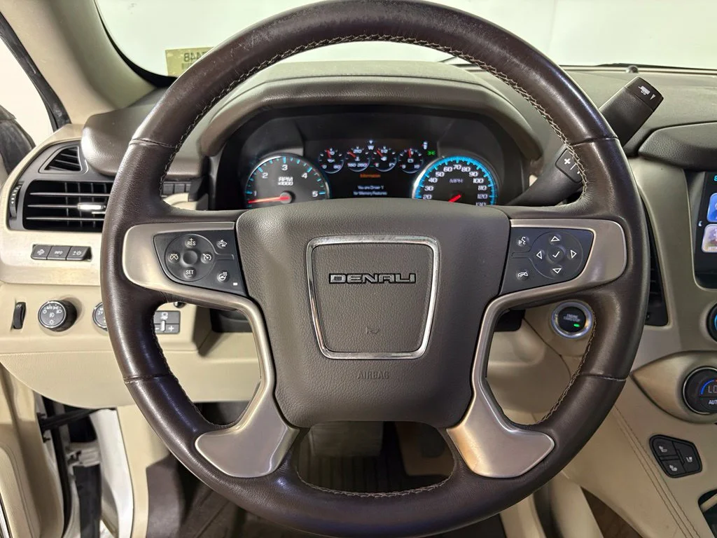 Used 2019 White GMC Denali image 23