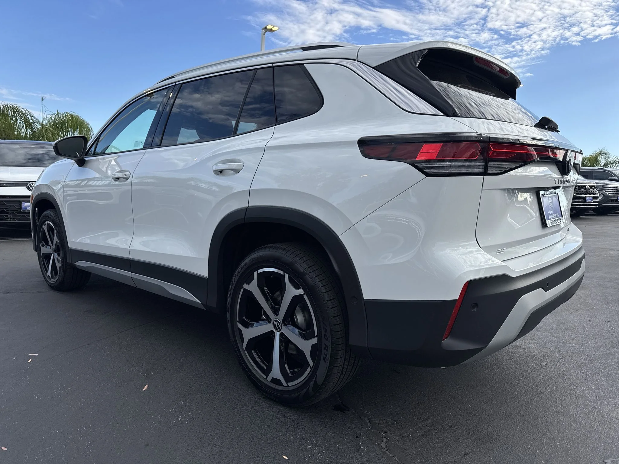 New 2026 Pure White Volkswagen SE image 5