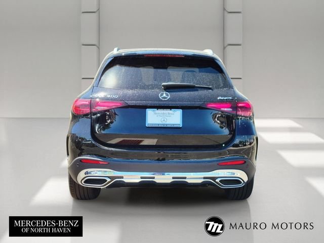New 2026 Black Mercedes-Benz GLC 300 image 4