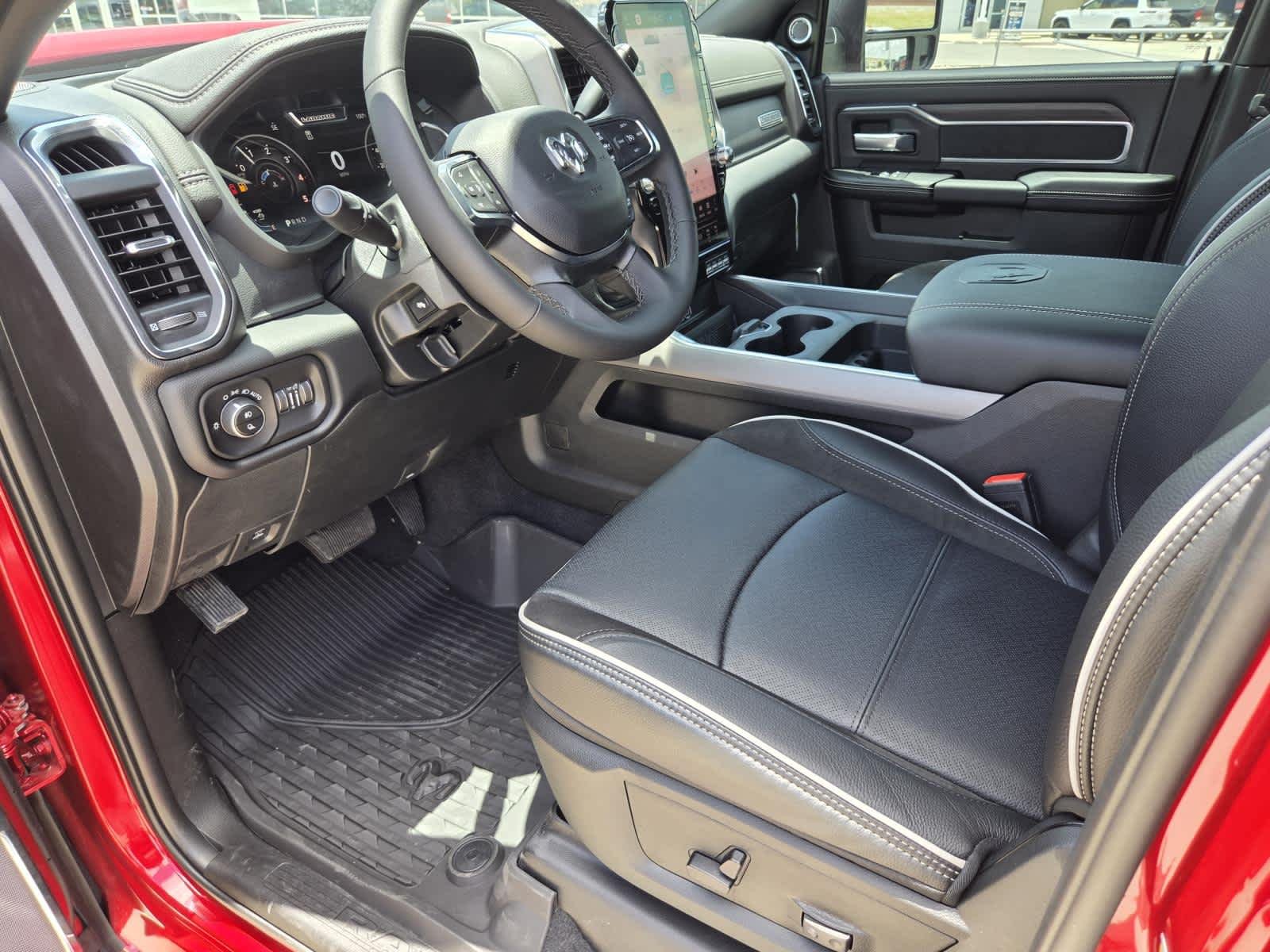 New 2026 Molten Red Pearl-Coat Exterior Paint RAM Laramie image 14