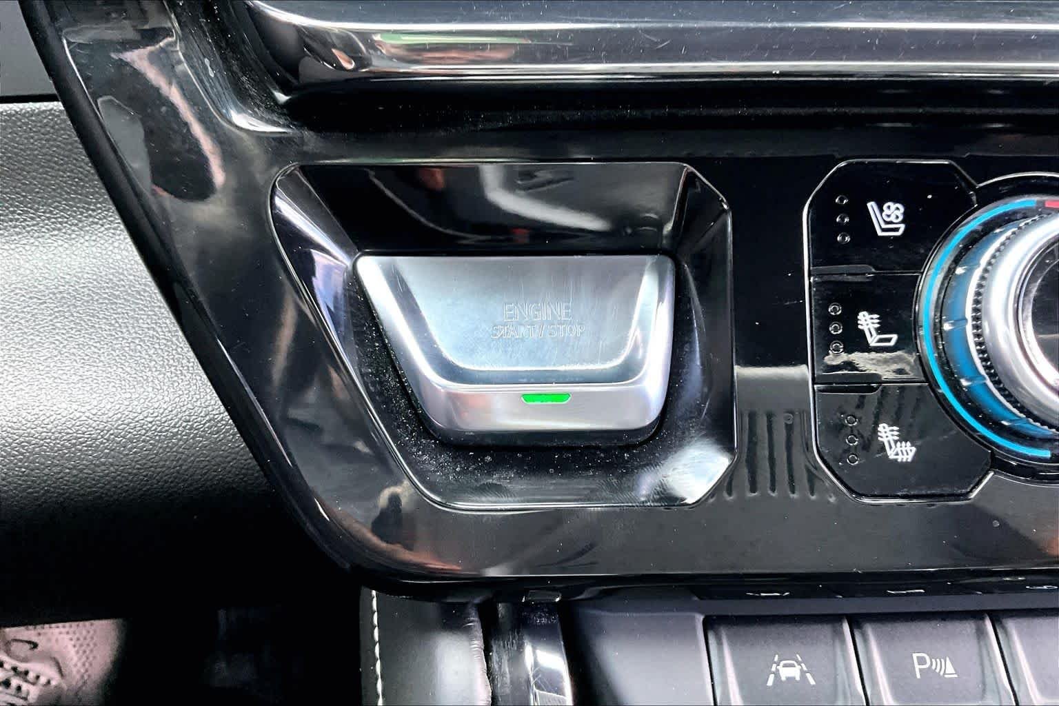 Used 2022 Desert Sand Metallic GMC AT4X image 34