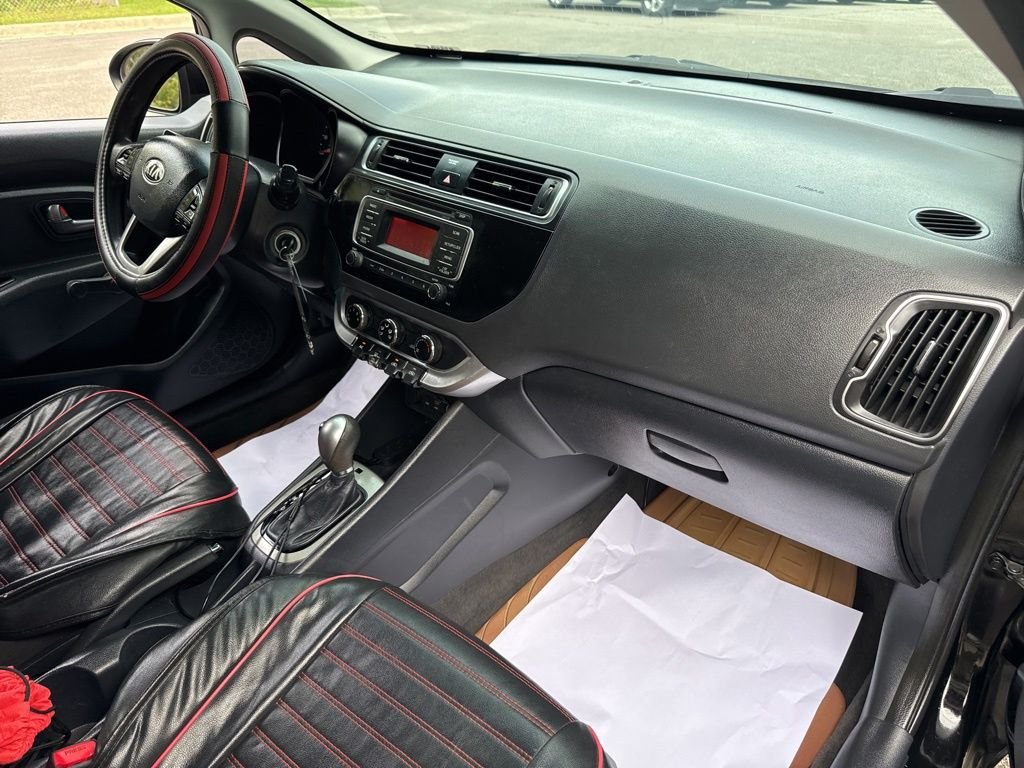 Used 2017 Black Kia LX image 11