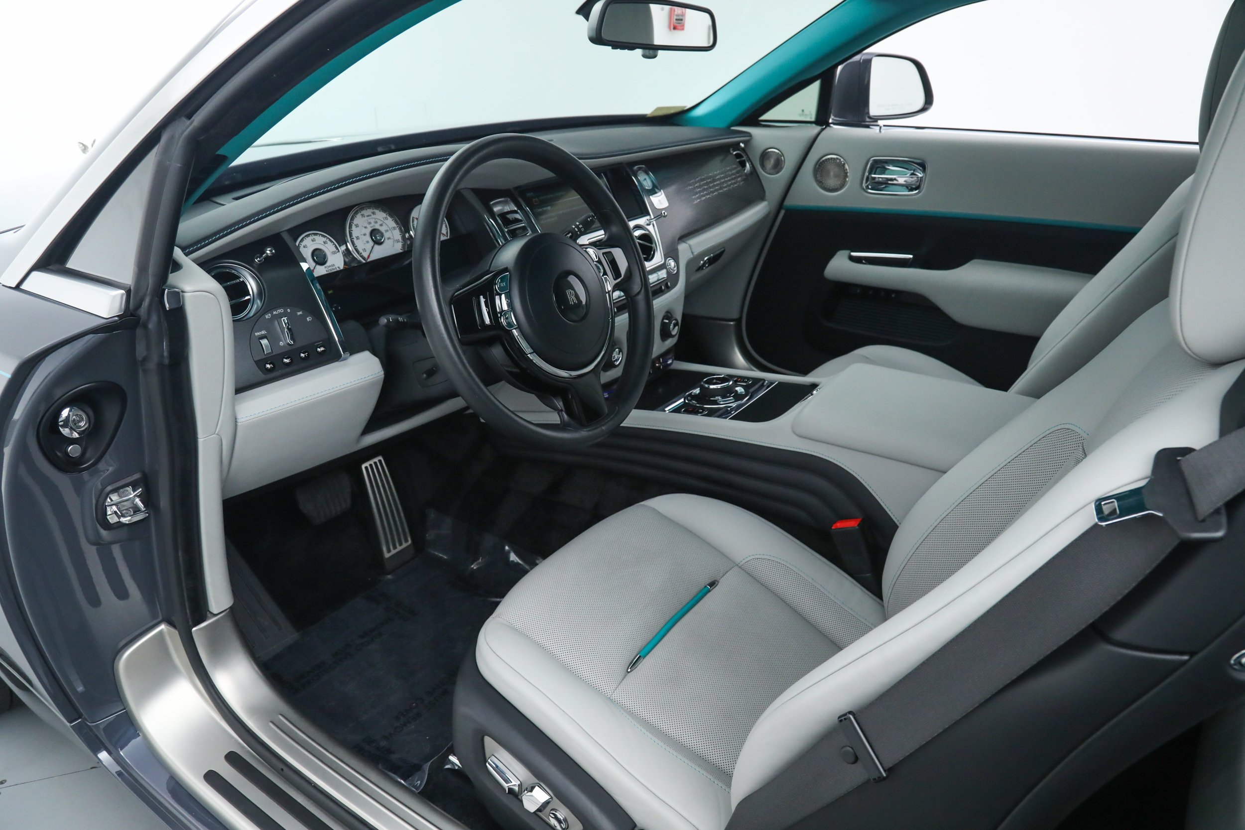 Used 2021 Gray Rolls-Royce  image 26