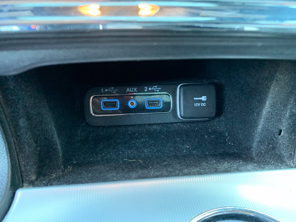 Used 2018 Bright White Clearcoat Jeep Limited image 24