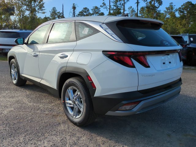New 2026 White Hyundai SE FWD image 33