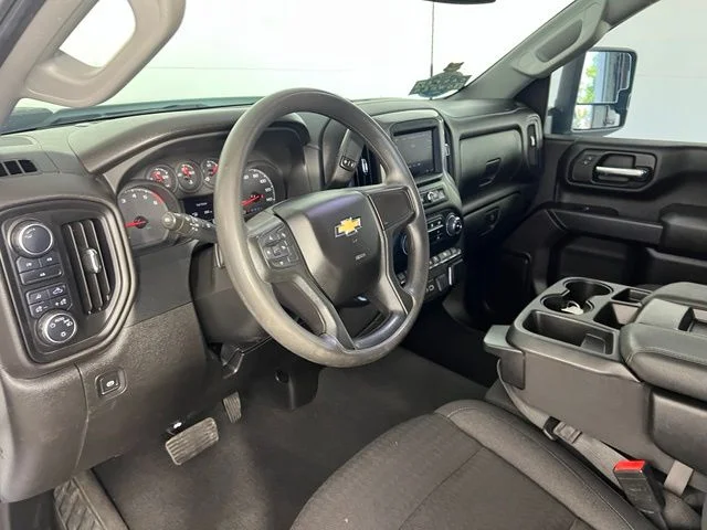 Used 2024 White Chevrolet Custom image 11