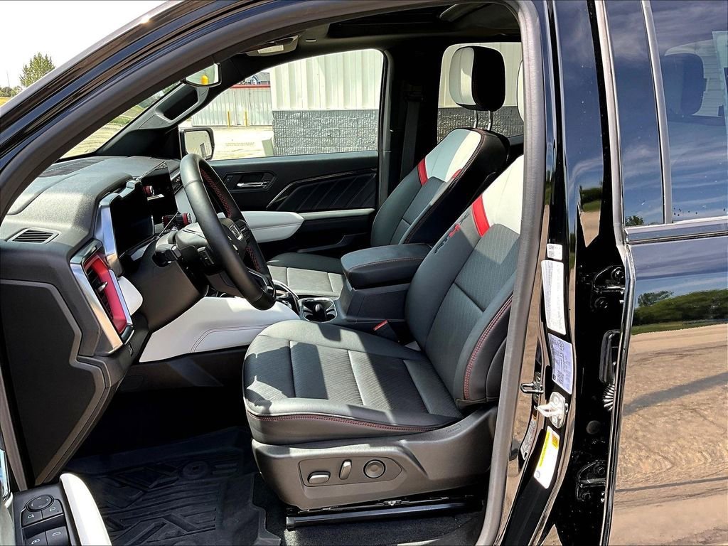 2024 GMC Canyon AT4X - Photo 24