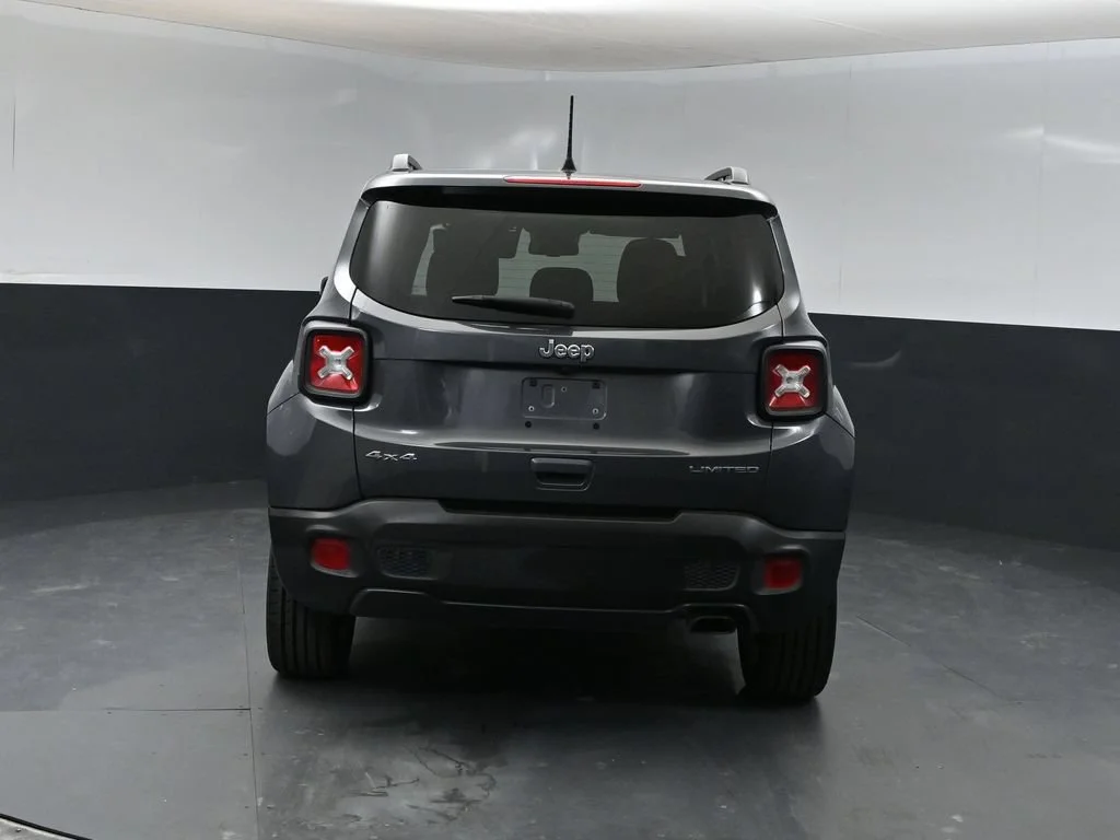 Used 2022 Graphite Gray Jeep Limited image 3