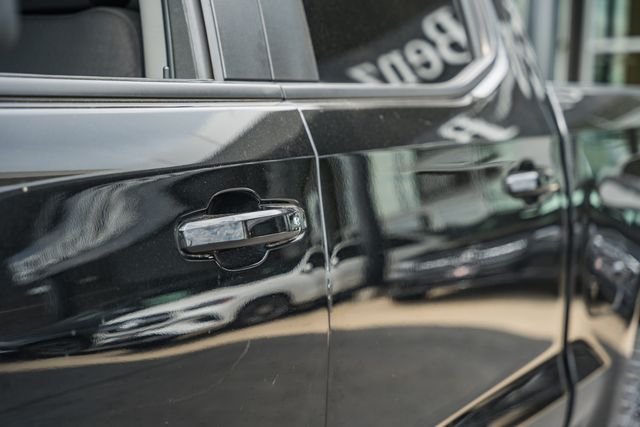 Used 2022 Black Chevrolet LT Trail Boss image 17