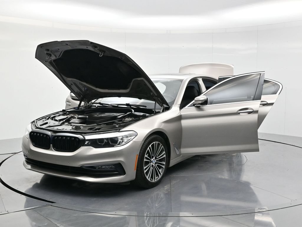 Used 2017 Cashmere Silver Metallic BMW 530i xDrive image 56