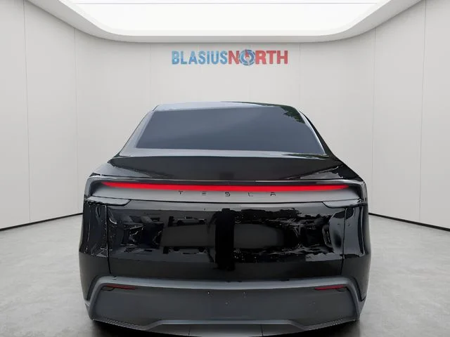 Used 2026  Tesla LONG RANGE image 6