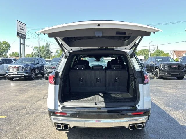 Used 2024 White GMC Denali image 10