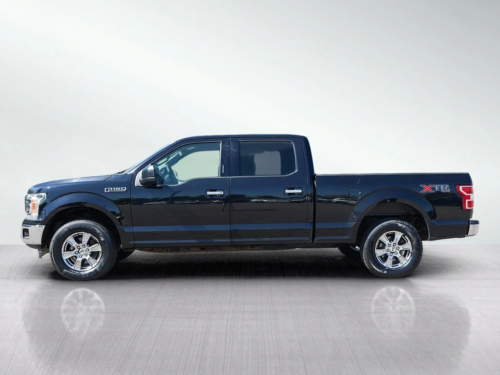 Used 2019 Ford F-150 XLT with VIN 1FTFW1E51KFA25122 for sale in Burnsville, Minnesota