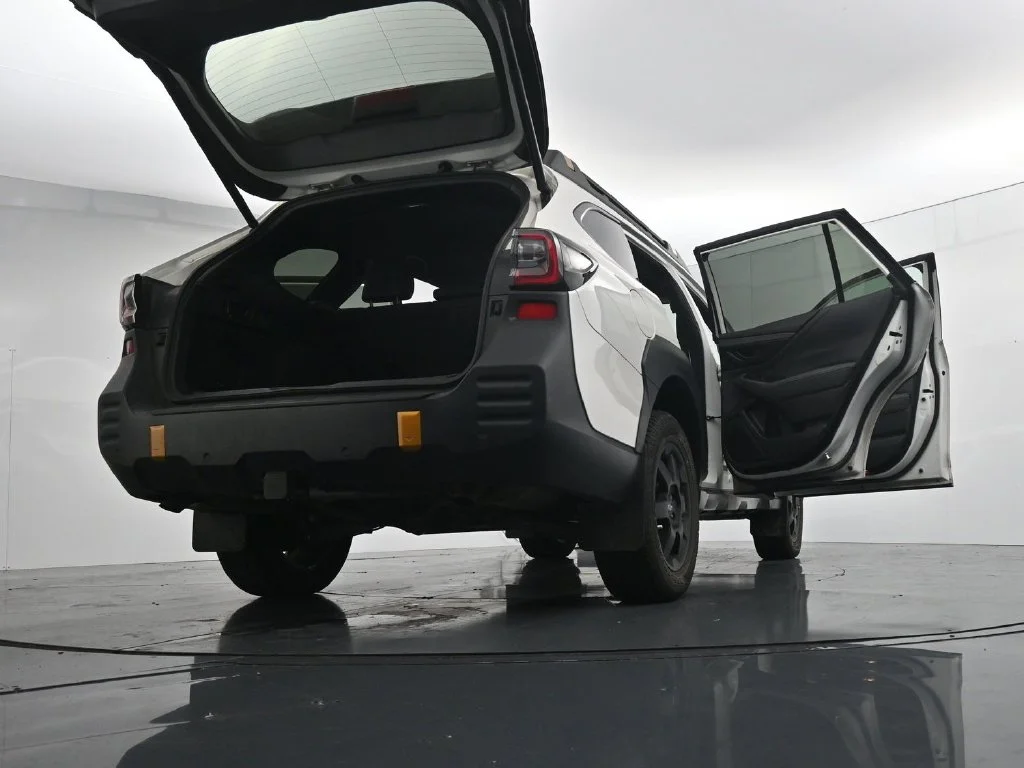 Used 2024 White Subaru Wilderness image 29