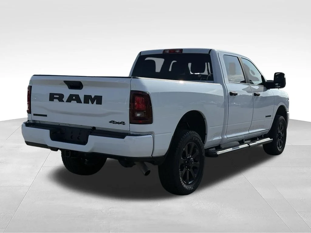 Used 2025 White Ram Big Horn image 27