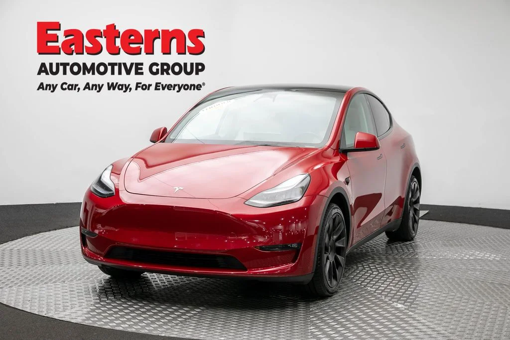 Used 2023 Red Tesla Long Range image 1