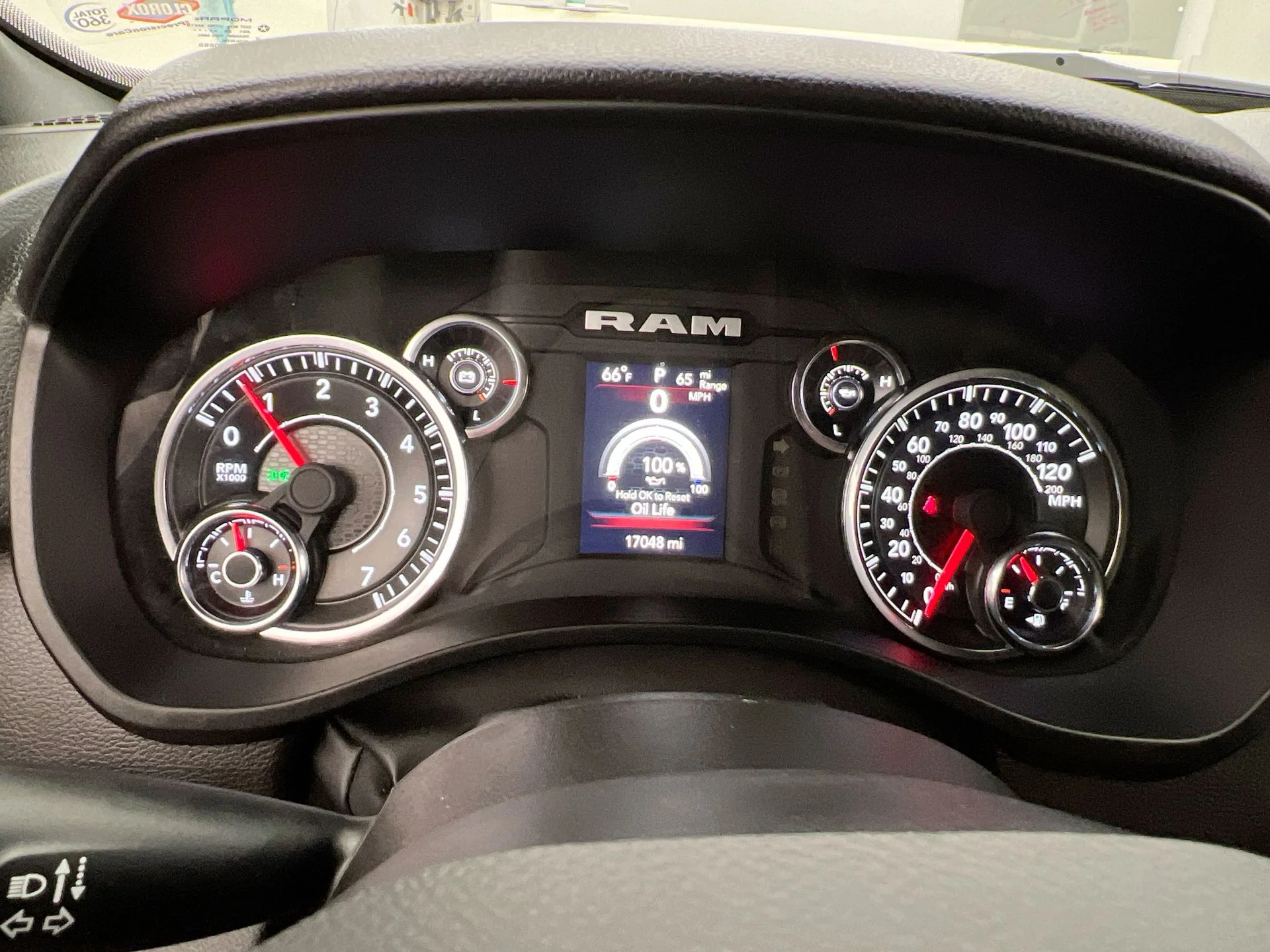 Used 2023 White Ram Big Horn/Lone Star image 3