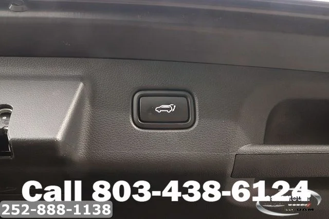 Used 2025 Black Hyundai SEL image 16