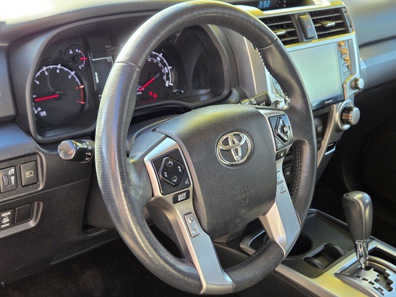 Used 2021 White Toyota SR5 image 24