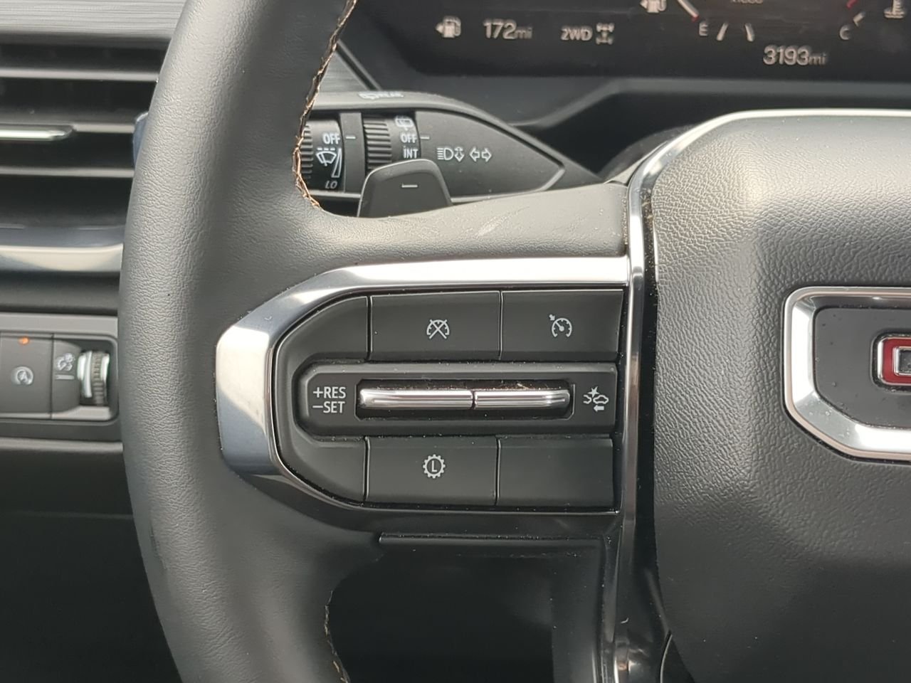 Used 2025 Sterling Metallic GMC AT4 image 56