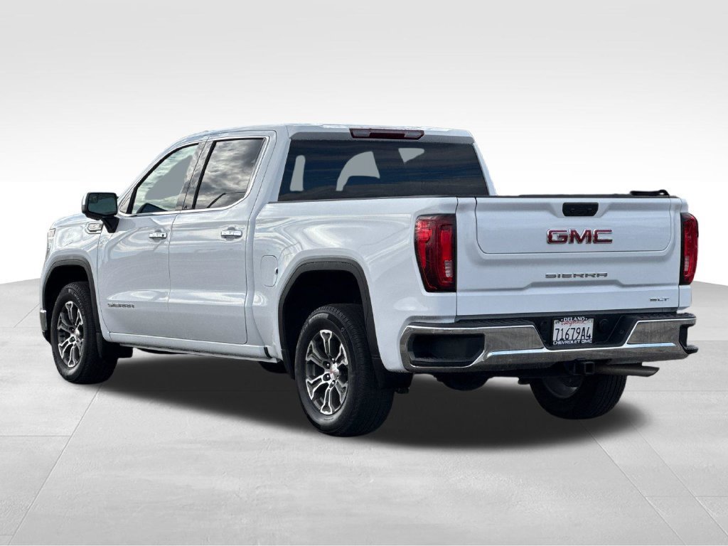 Used 2025 Summit White GMC SLT image 3